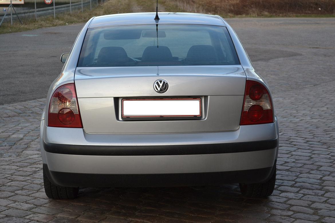 VW Passat AVF 1,9 TDI Man Limousine billede 14