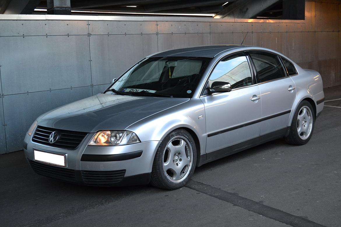 VW Passat AVF 1,9 TDI Man Limousine billede 2