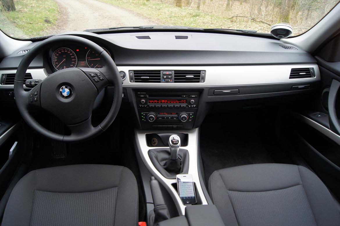 BMW 320d - Kabinen.  billede 7