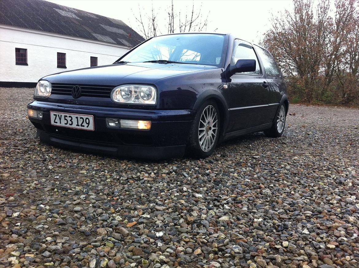 VW Golf III 1,9 TDi (solgt) - stort set som da jeg fik den i bytte. goodt lav billede 2
