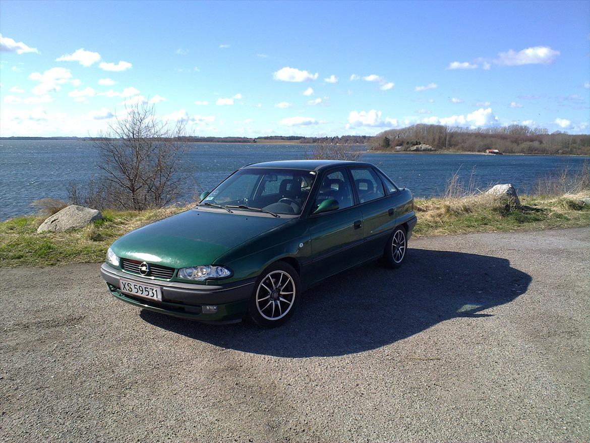 Opel astra f billede 1