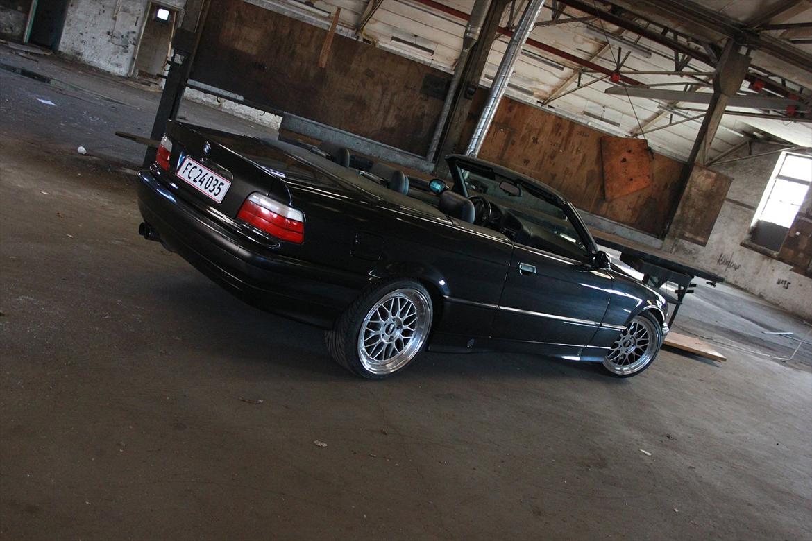 BMW E36 325i Cabriolet SOLGT billede 6