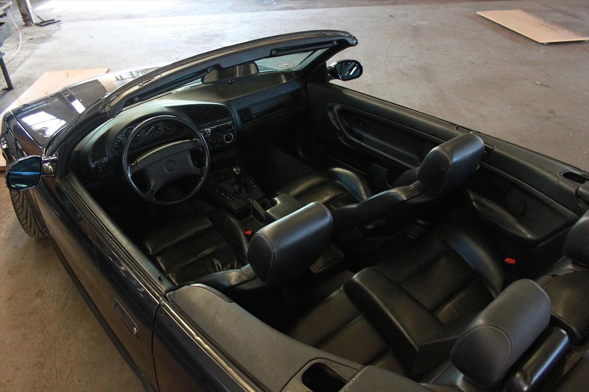 BMW E36 325i Cabriolet SOLGT billede 9