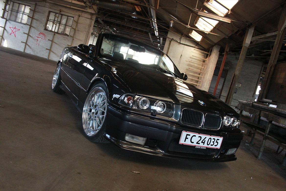 BMW E36 325i Cabriolet SOLGT billede 13