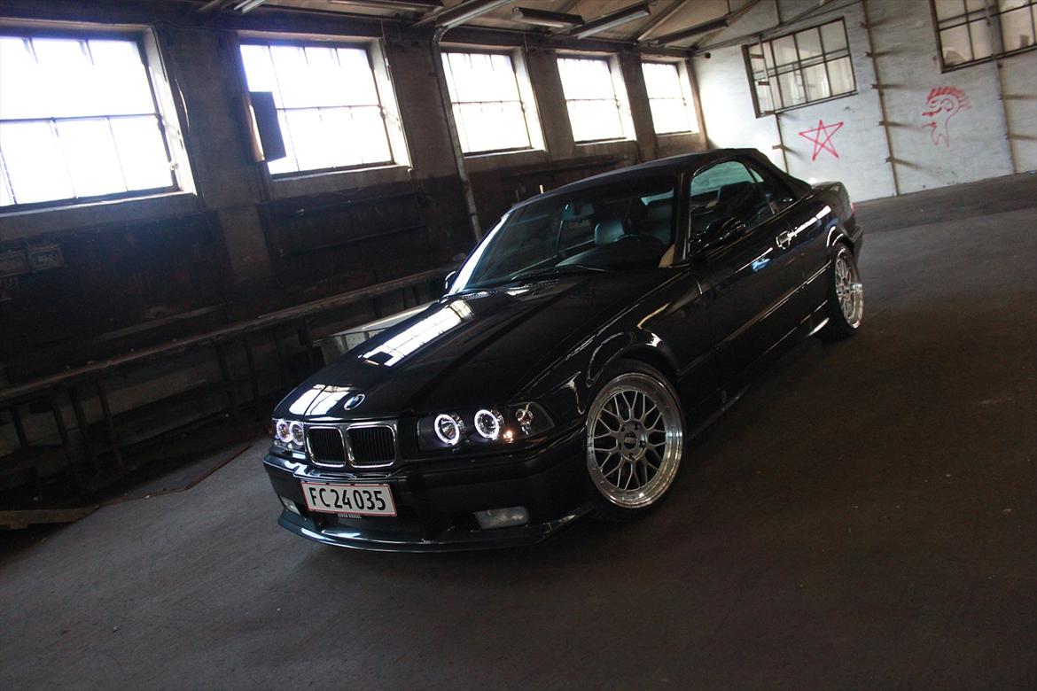 BMW E36 325i Cabriolet SOLGT billede 16