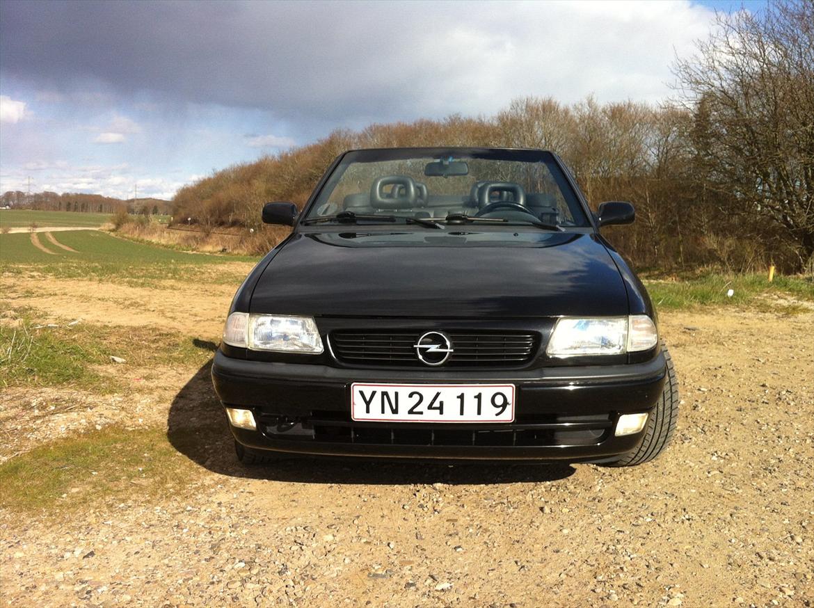 Opel Astra F Cabriolet Bertone billede 10