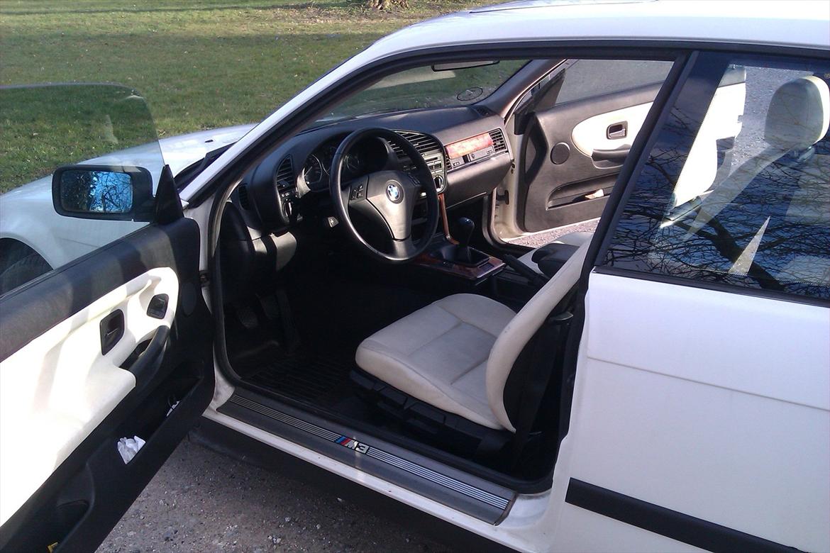 BMW E36 320I - SOLGT billede 13