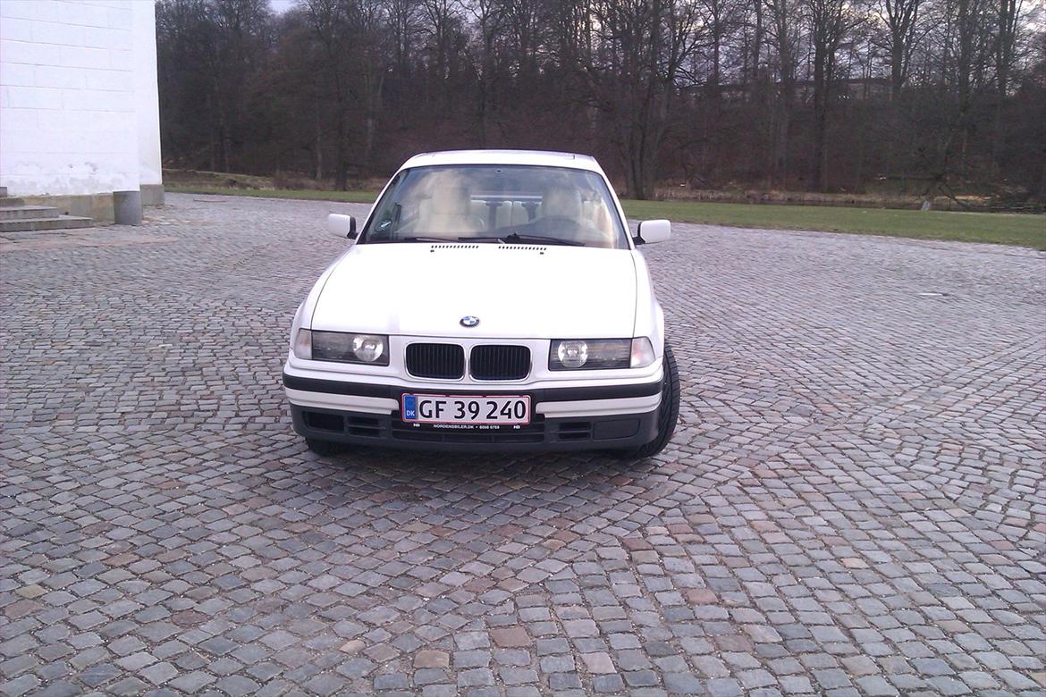 BMW E36 320I - SOLGT billede 17