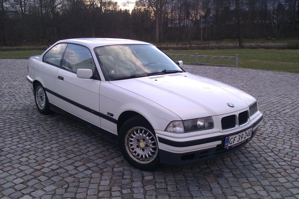BMW E36 320I - SOLGT billede 18