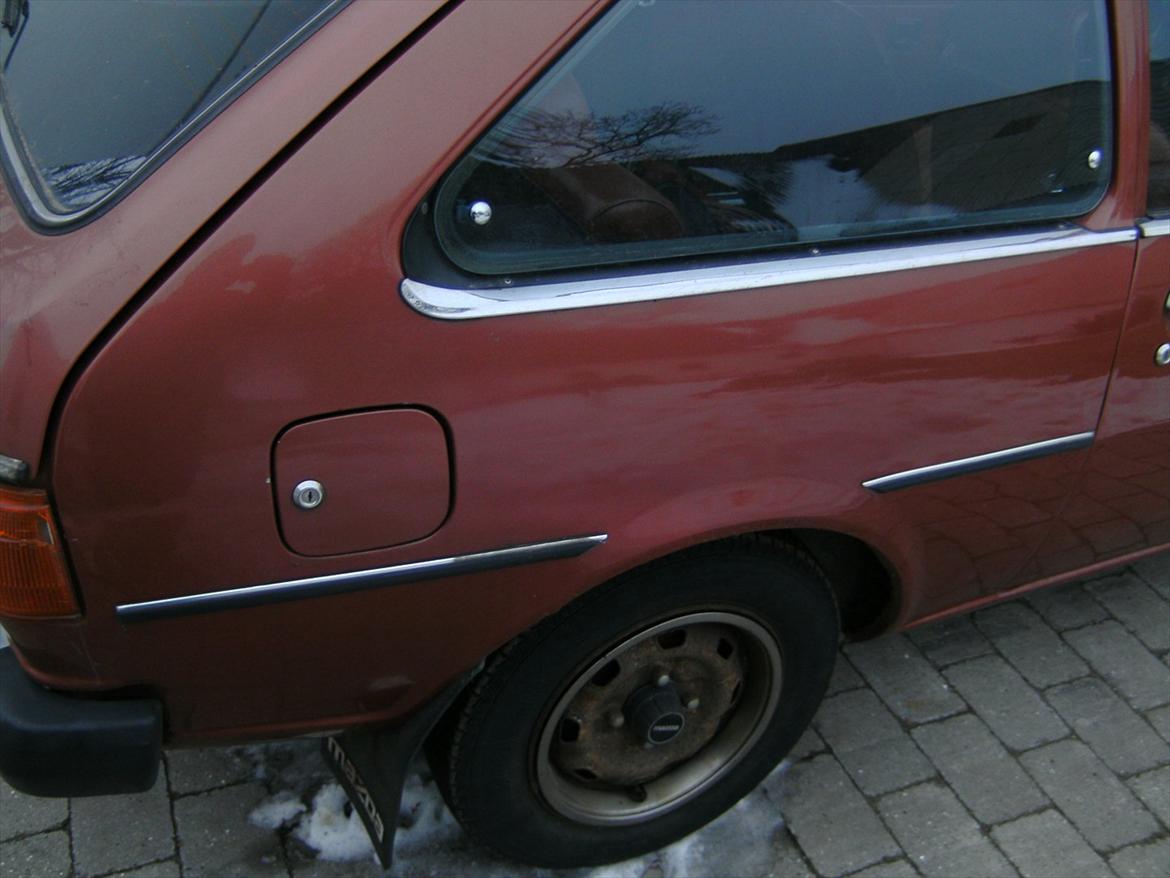 Mazda 323 billede 17