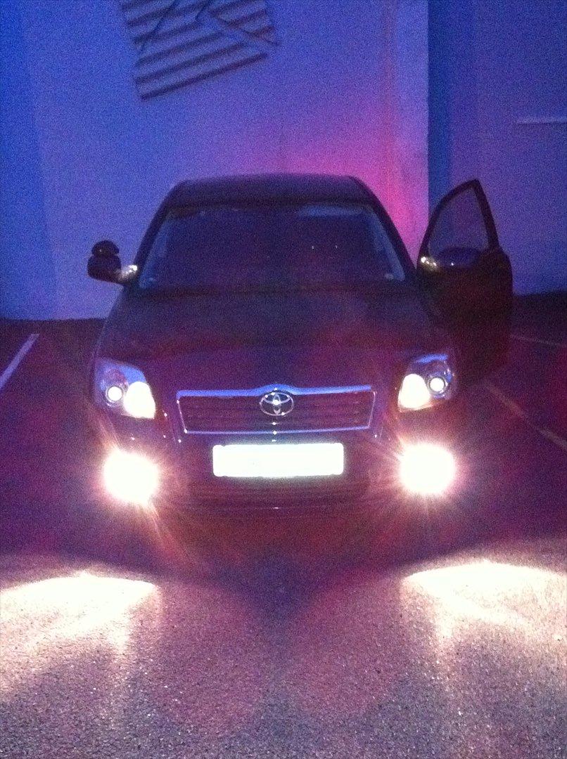 Toyota Avensis billede 16