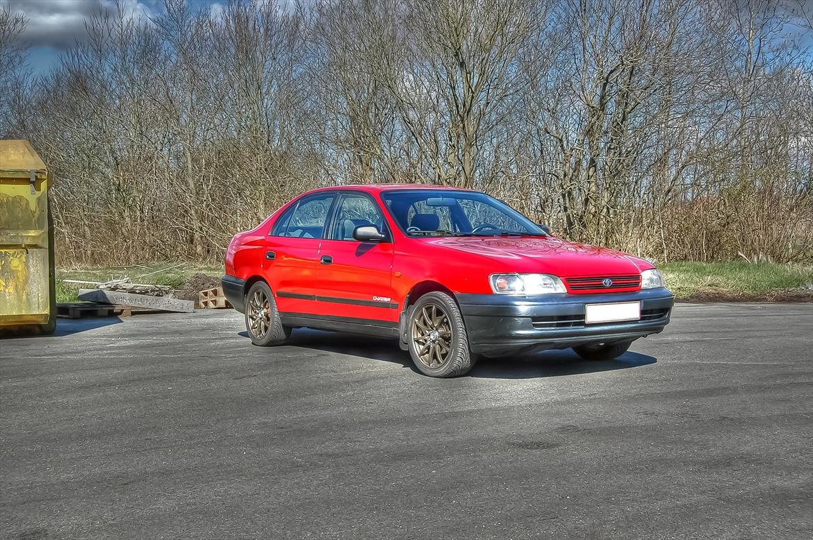Toyota Carina E billede 2