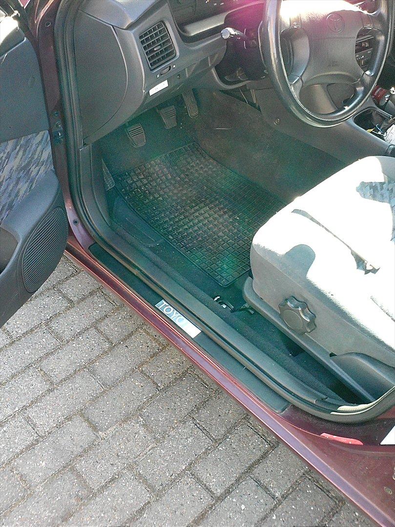 Toyota Carina E billede 7