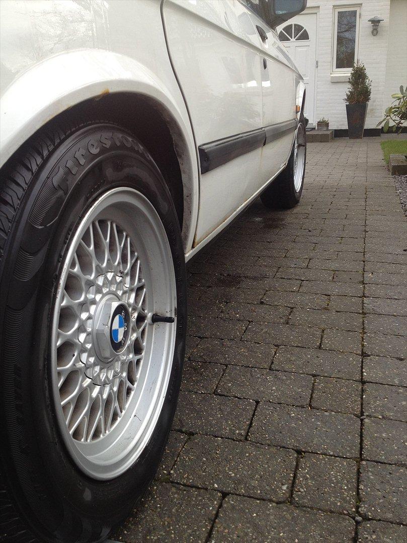 BMW E28 520 I billede 10