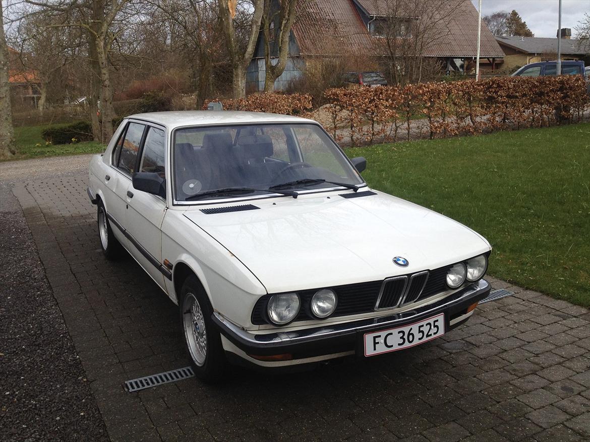 BMW E28 520 I billede 7