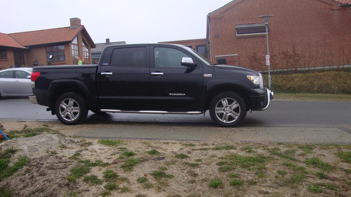 Toyota Tundra Limited Truck solgt billede 7