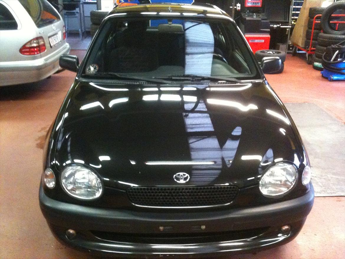 Toyota Corolla E11 1,3 Monte Carlo solgt - Den blev meget pæn efter en polering billede 8