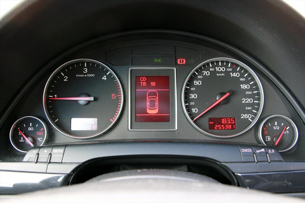 Audi A4 1.9 TDi Avant billede 18