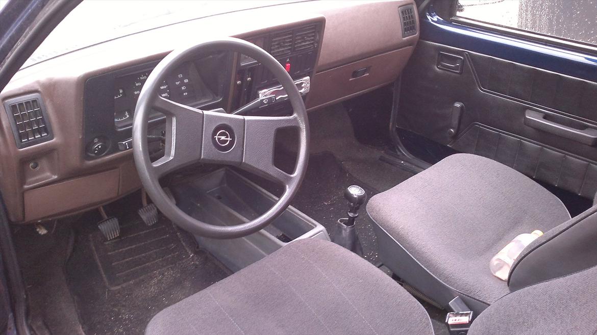 Opel kadett d 14 se/ v6 ? billede 7