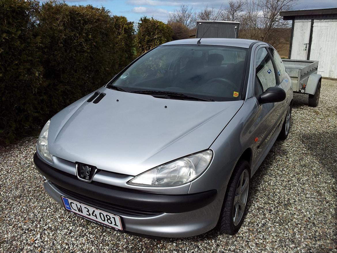 Peugeot 206 XR 1,4 billede 2
