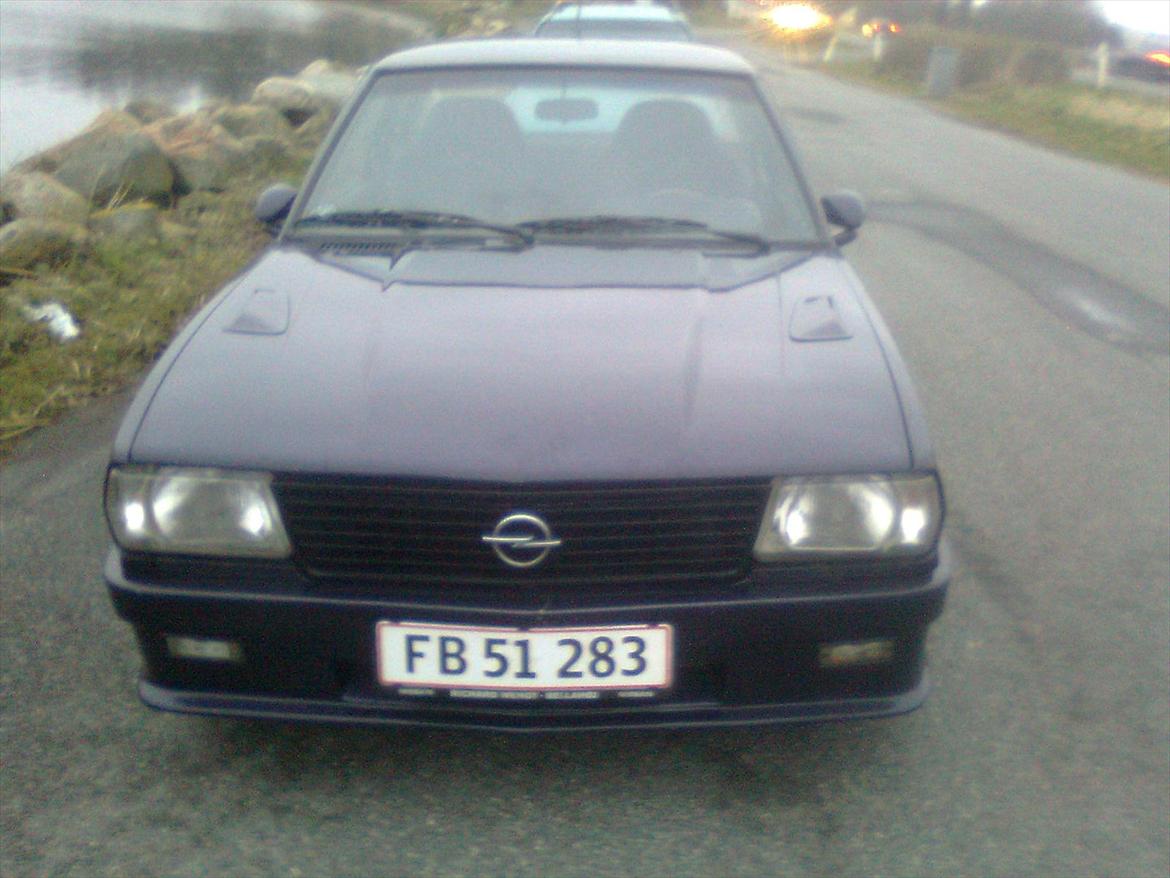 Opel ascona b 2.0 E sport billede 6