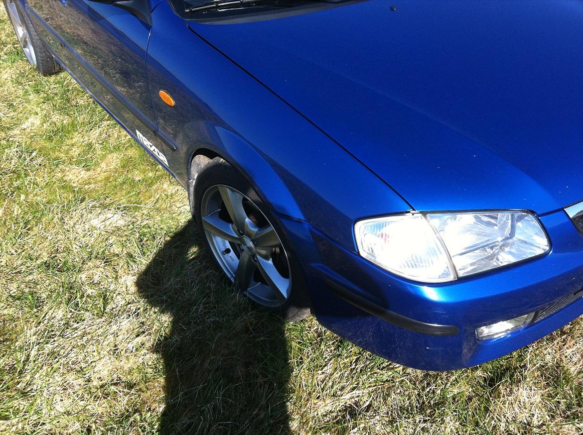 Mazda 323 f slx billede 4