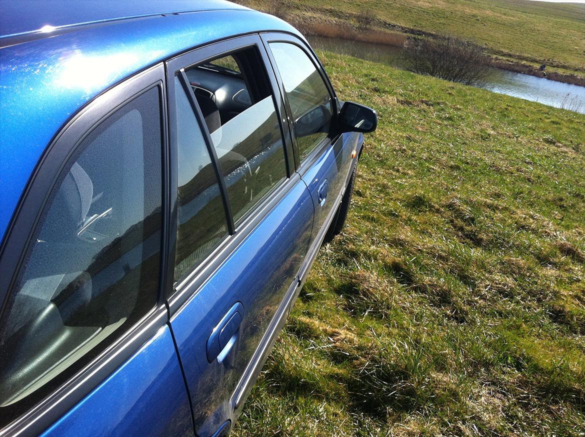 Mazda 323 f slx billede 6