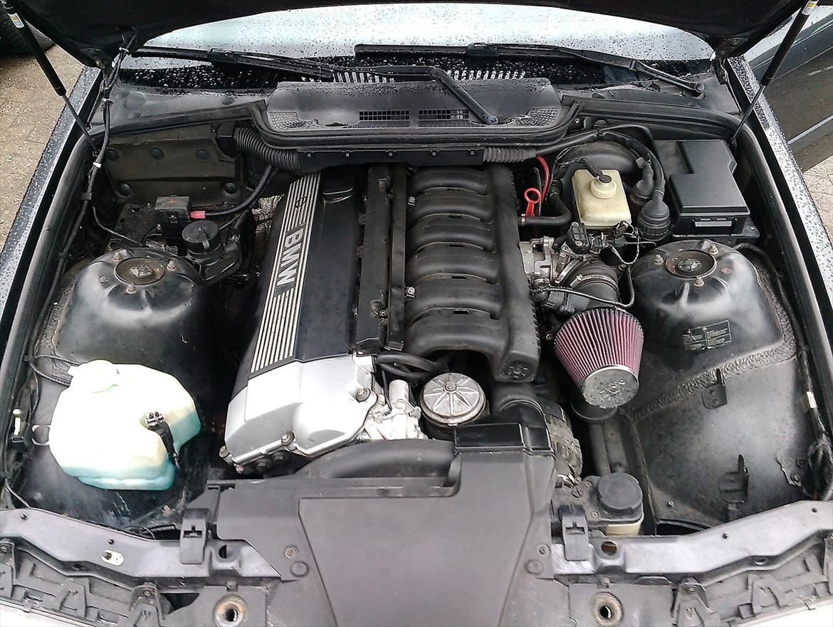 BMW 325i Cabriolet E36 - Motorrum
 billede 14