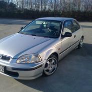 Honda Civic 1,5 LS