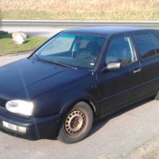 VW Golf 3 1,8 ( Solgt )
