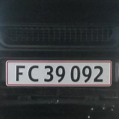 Opel Vectra A 2.0i (SKROTTET)