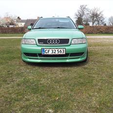 Audi A4 2,6 V6 avant Quattro
