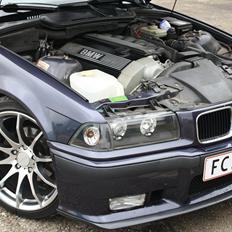 BMW 320i cabriolet solgt..