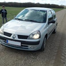 Renault Clio 1.2 8V Authentique