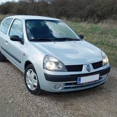 Renault Clio 1.2 8V Authentique