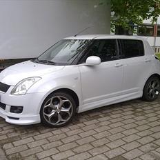 Suzuki Swift GLX