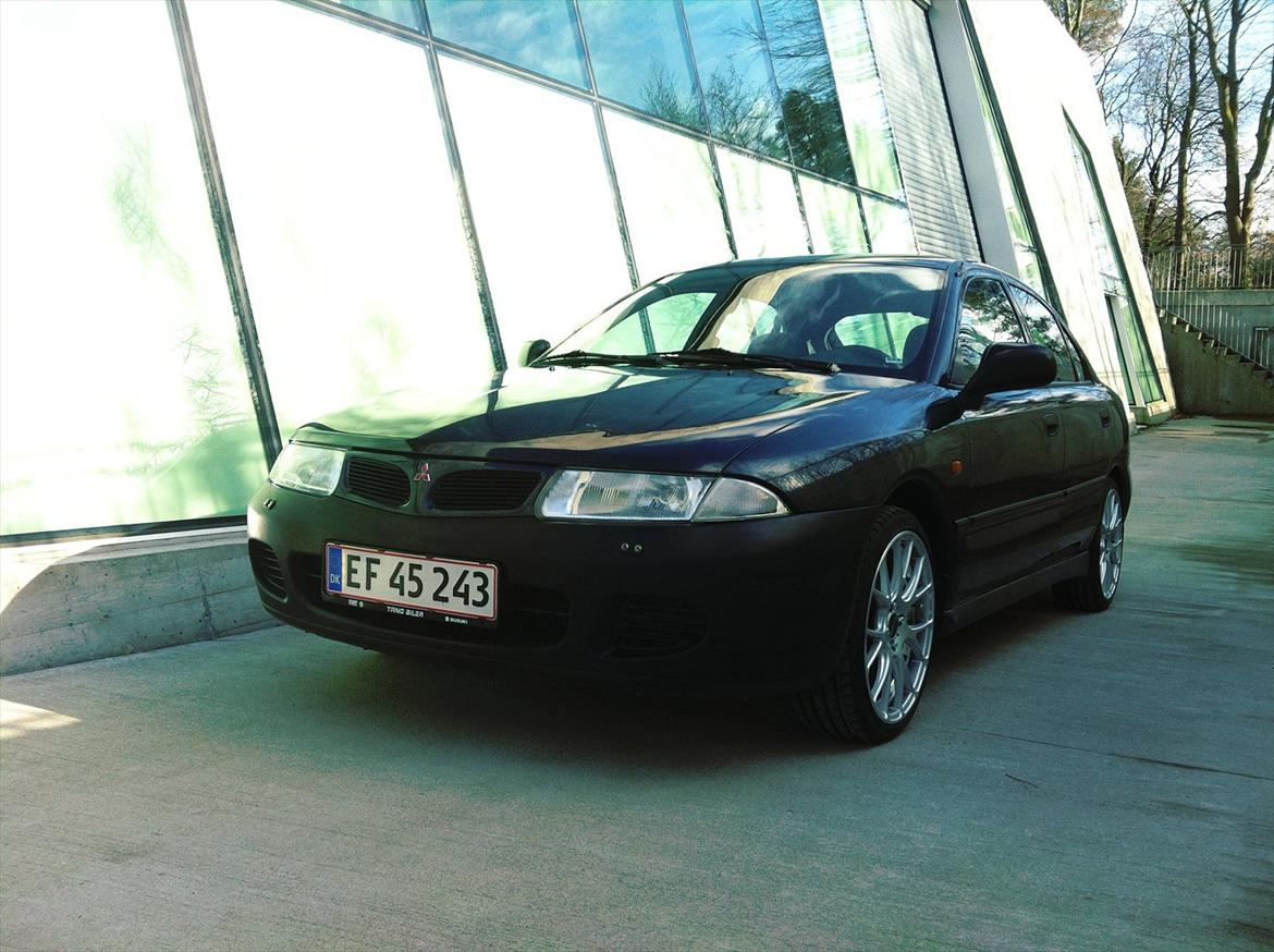 Mitsubishi Carisma billede 12