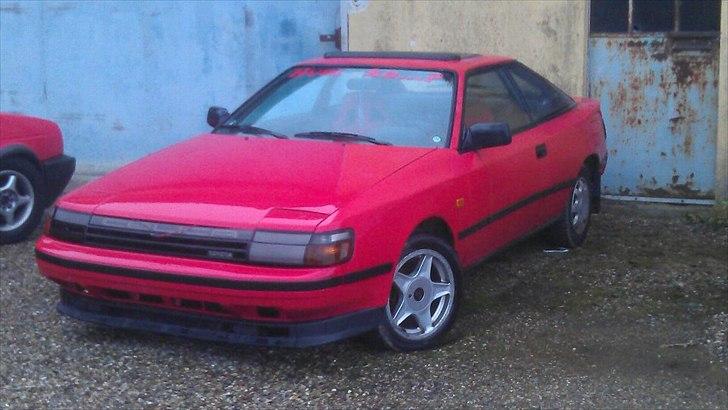 Toyota celica projekt - af en gammel dame fra 86 ser hun nu meget fræk ud da ;)  billede 1