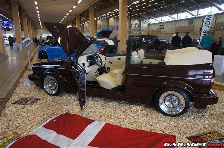 VW Golf 1 Cabriolet LowRider - Elmia 2012 billede 11