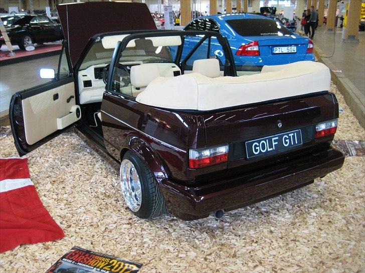VW Golf 1 Cabriolet LowRider - Elmia 2012 billede 10