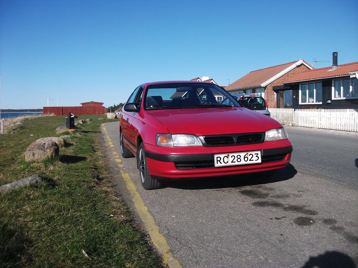 Toyota Carina E billede 3
