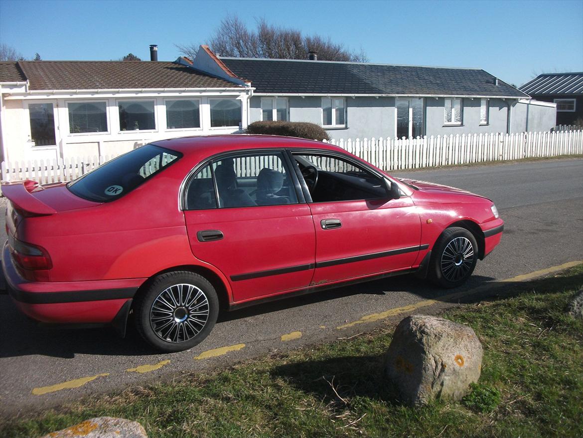 Toyota Carina E billede 4