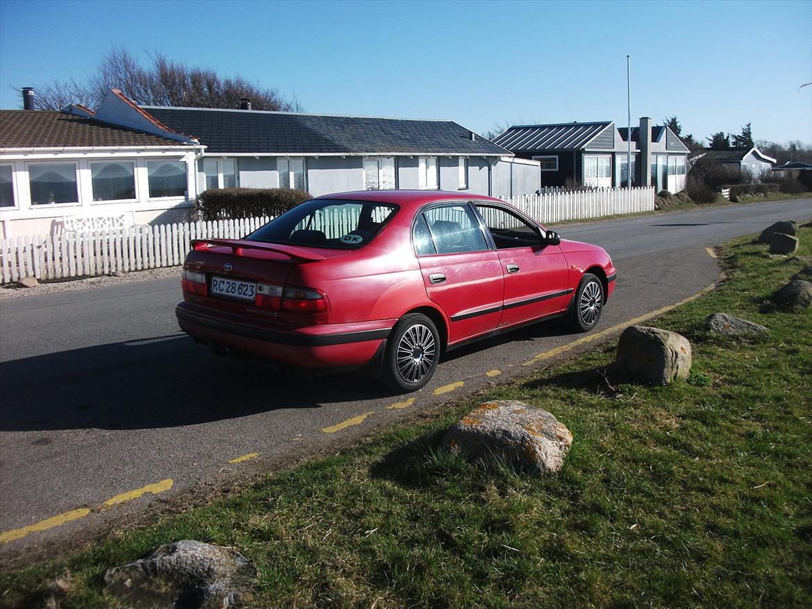 Toyota Carina E billede 12