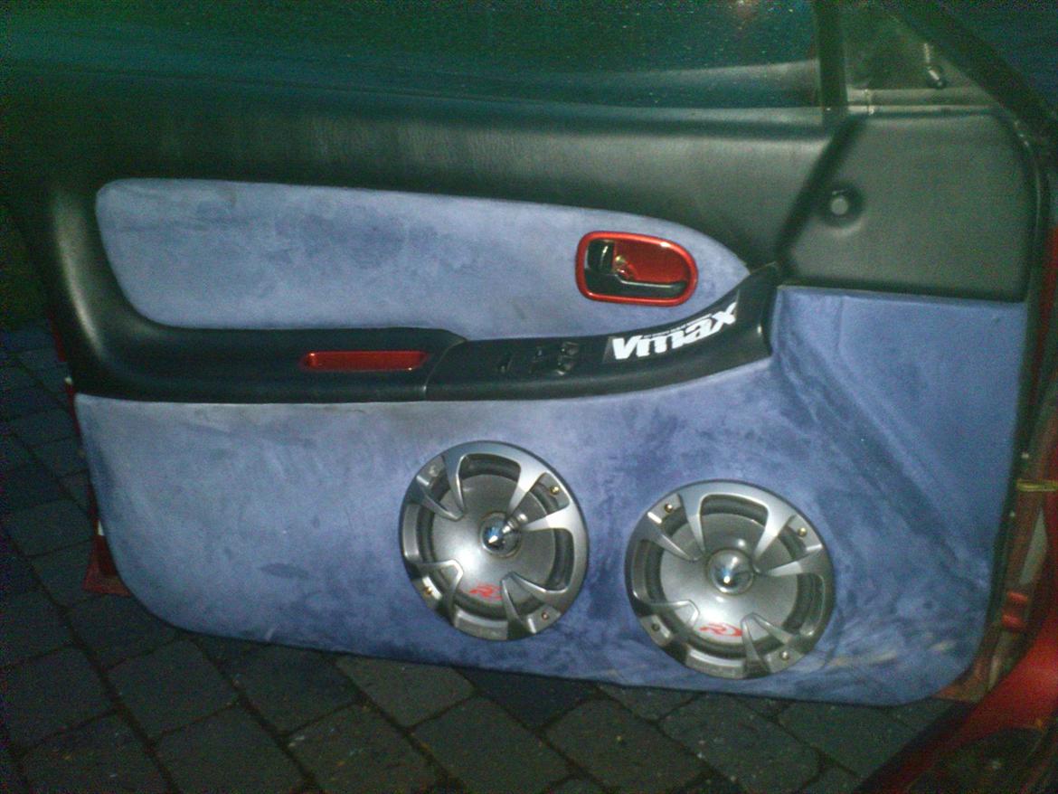 Mazda 323f billede 5