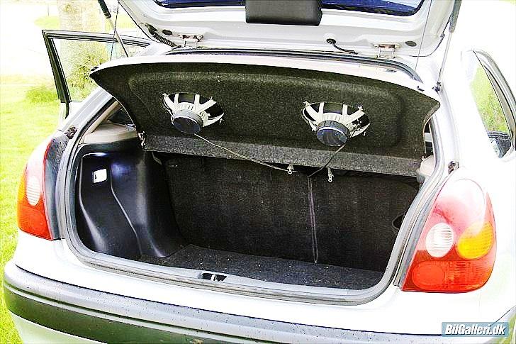 Toyota corolla e11 billede 16