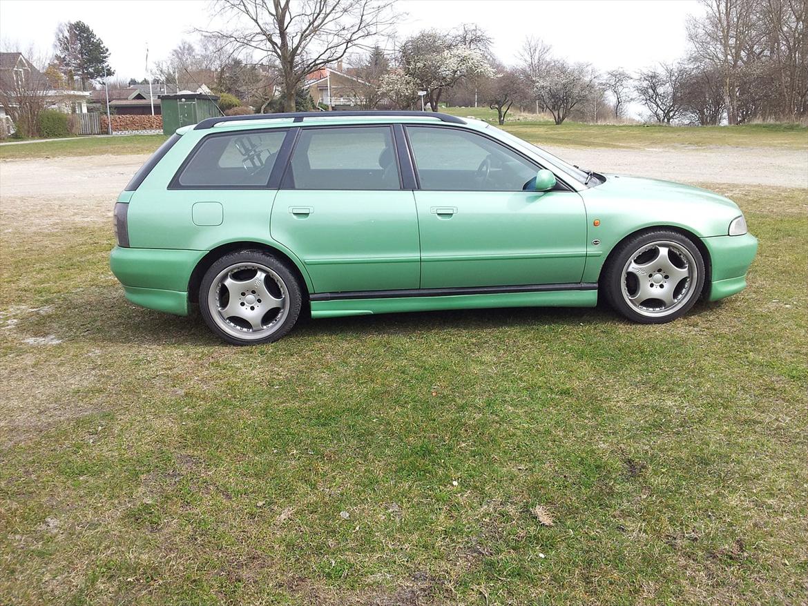 Audi A4 2,6 V6 avant Quattro billede 2