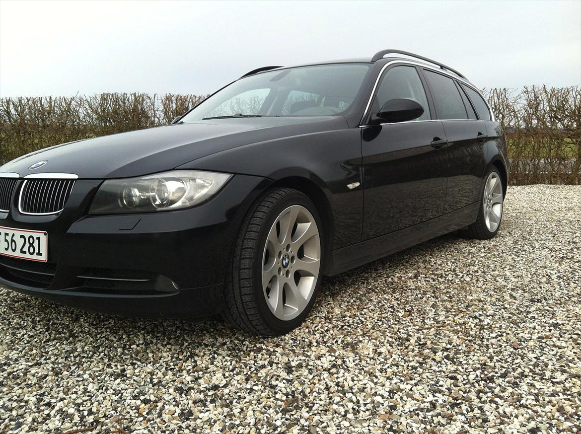 BMW 330d billede 1