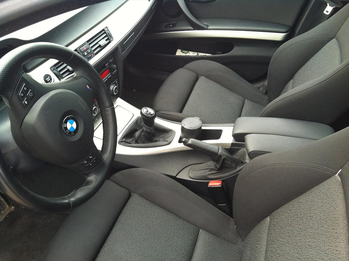 BMW 330d billede 4