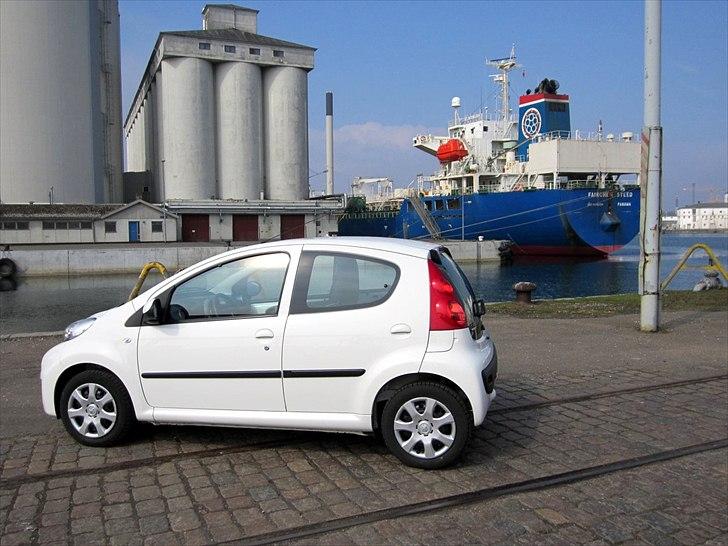 Peugeot 107 - En tur på havnen.. billede 6