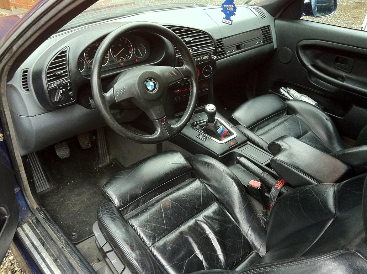 BMW 325i Coupé M-Tech billede 5